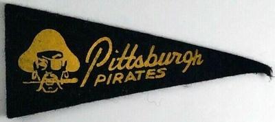 1946-49 American Nut & Chocolate Pennants (BF8) #NNO Pittsburgh Pirates Front