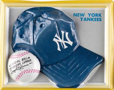 1969 Fleer 3D Trophy Hats #NNO New York Yankees Front