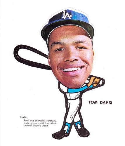 1963 Los Angeles Dodgers Pin-Ups #NNO Tommy Davis Front