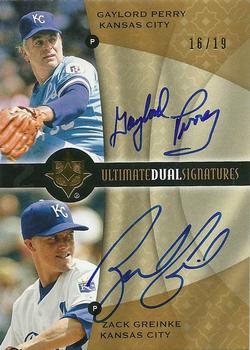 2009 Upper Deck Ultimate Collection - Ultimate Dual Signatures #UDS-23 Gaylord Perry / Zack Greinke Front
