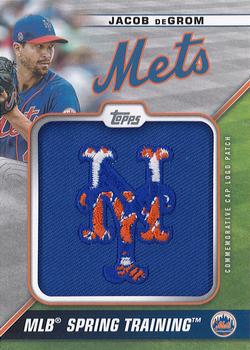 2021 Topps - Spring Training Cap Logo Patch Blue #STCL-JDE Jacob deGrom Front