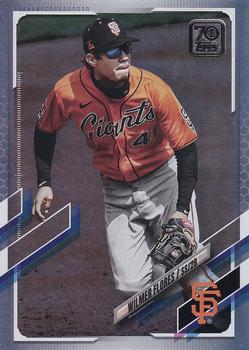 2021 Topps - Rainbow Foil #191 Wilmer Flores Front