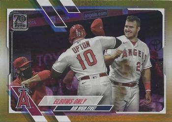 2021 Topps - Gold Foil #166 Elbows Only Front
