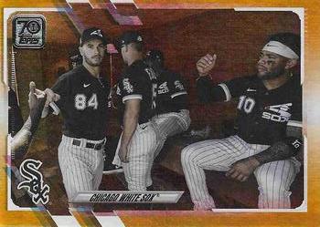 2021 Topps - Gold Foil #318 Chicago White Sox Front