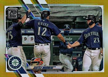 2021 Topps - Gold Foil #599 Seattle Mariners Front