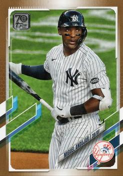2021 Topps - Gold #30 Miguel Andujar Front