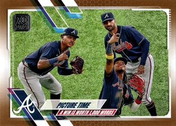 2021 Topps - Gold #372 Picture Time Front