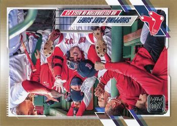 2021 Topps - Gold #436 Shopping Cart Surf! Front