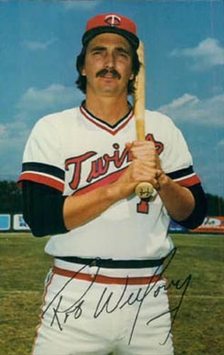 1981 Minnesota Twins Postcards - Facsimile Signatures #NNO Rob Wilfong Front