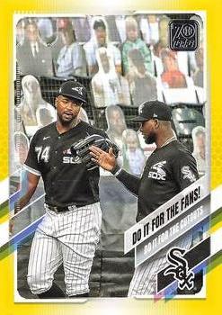 2021 Topps - Yellow #14 Do It for the Fans! Front