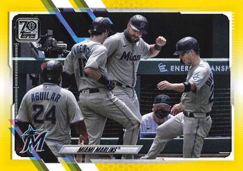 2021 Topps - Yellow #172 Miami Marlins Front