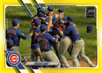 2021 Topps - Yellow #529 Chicago Cubs Front