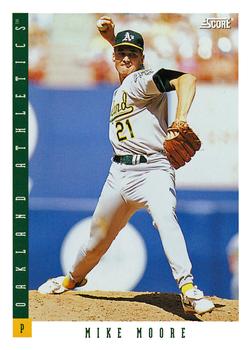 1993 Score #641 Mike Moore Front