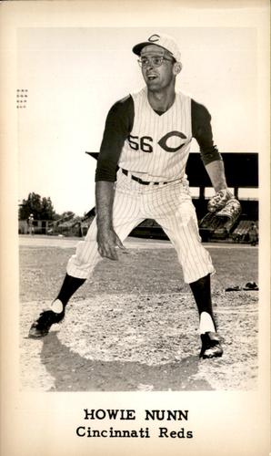 1961 Cincinnati Reds Postcards #NNO Howie Nunn Front