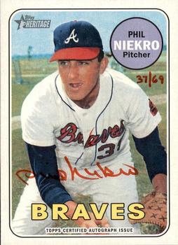 2018 Topps Heritage - Real One Autographs Red Ink High Number #ROA-PN Phil Niekro Front