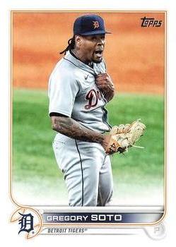2022 Topps #17 Gregory Soto Front