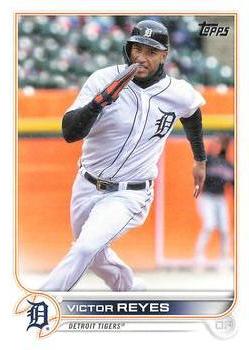 2022 Topps #252 Victor Reyes Front