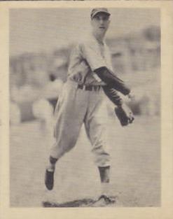 1939 Play Ball - Samples #22 Bucky Walters Front