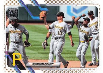2021 Topps - Gold Star #251 Pittsburgh Pirates Front
