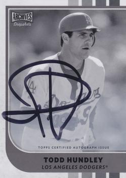 2021 Topps Archives Snapshots - Base Autographs Black & White #43 Todd Hundley Front