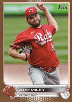 2022 Topps - Gold #203 Wade Miley Front