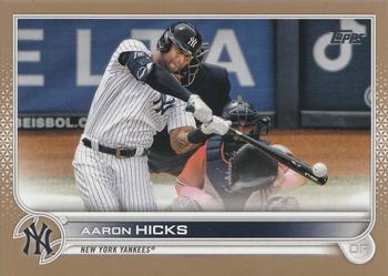 2022 Topps - Gold #497 Aaron Hicks Front