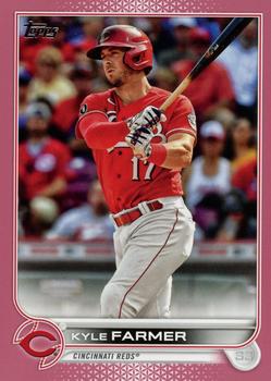 2022 Topps - Mother's Day Hot Pink #557 Kyle Farmer Front