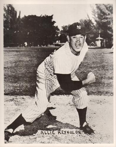 1953 New York Yankees Action Photos #NNO Allie Reynolds Front