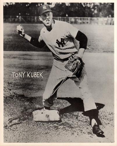 1960 New York Yankees Action Photos #NNO Tony Kubek Front
