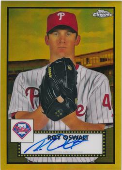 2021 Topps Chrome Platinum Anniversary - Autographs Gold Refractor #PA-RO Roy Oswalt Front