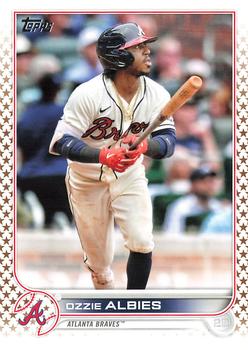 2022 Topps - Gold Star #401 Ozzie Albies Front
