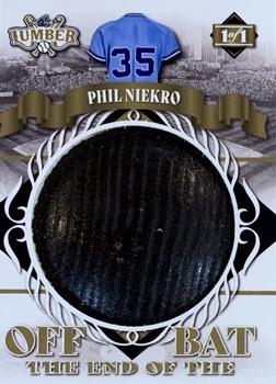 2022 Leaf Lumber - Off The End Of The Bat Gold #OEB-97 Phil Niekro Front