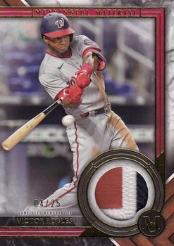 2022 Topps Museum Collection - Meaningful Materials Relics Gold #MMR2-VR Victor Robles Front