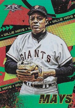 2022 Topps Fire - Green #149 Willie Mays Front