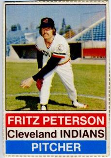 1976 Hostess #32 Fritz Peterson Front