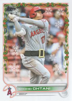 2022 Topps Holiday #HW100 Shohei Ohtani Front