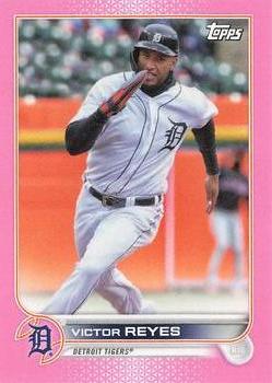 2022 Topps Mini - Pink #252 Victor Reyes Front