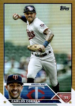 2023 Topps - Gold Foil #583 Carlos Correa Front