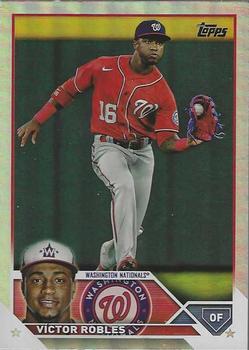 2023 Topps - Rainbow Foil #389 Victor Robles Front