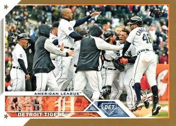 2023 Topps - Gold #555 Detroit Tigers Front