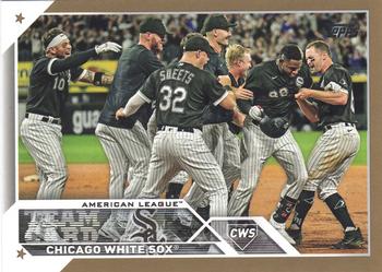 2023 Topps - Gold #565 Chicago White Sox Front