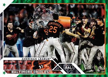 2023 Topps - Green Foil #112 Baltimore Orioles Front