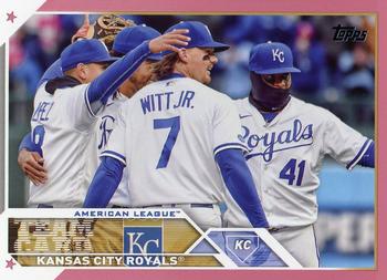 2023 Topps - Mother's Day Hot Pink #134 Kansas City Royals Front