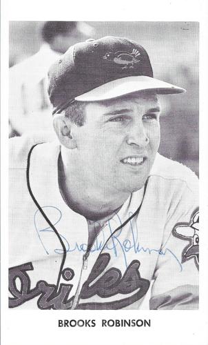 1964 Baltimore Orioles Photocards #NNO Brooks Robinson Front