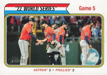 2023 Topps Heritage #476 '22 World Series Game 5 Front
