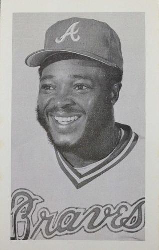 1981 Atlanta Braves Photocards #NNO Larry Bradford Front