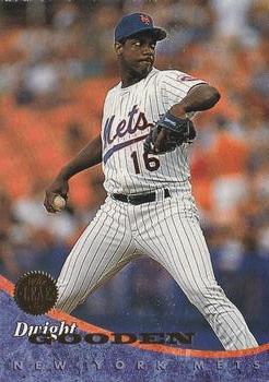 1994 Leaf #10 Dwight Gooden Front