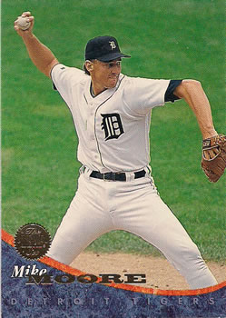 1994 Leaf #197 Mike Moore Front