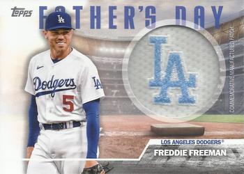 2023 Topps - Father's Day Commemorative Team Patches #FD-FF Freddie Freeman Front
