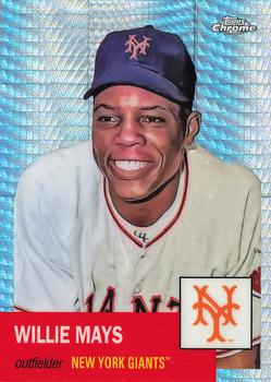 2022 Topps Chrome Platinum Anniversary - Prism Refractor #24 Willie Mays Front